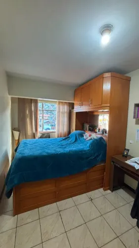 Cama Casal com Armário e Baú - Madeira Maciça - Aceito Ofertas Justas