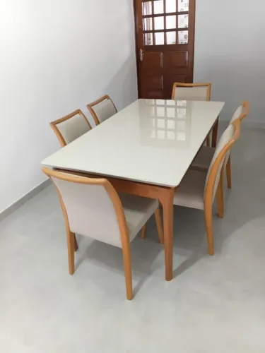 Mesa de jantar 6 lugares 