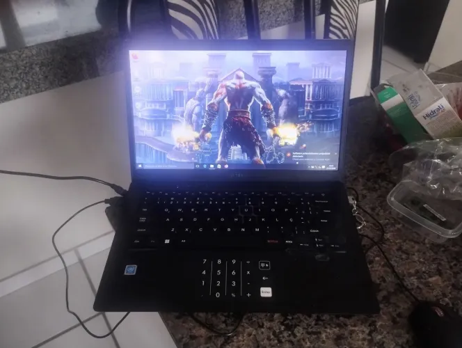 VENDO ESTE NOTEBOOK INTEL COM TELA DE LED SÓ 350