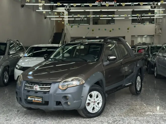 Fiat Strada Adventure1.8/ 1.8 Locker Flex CD 2010
