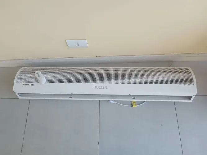 Cortina de ar Hulter 120cm com controle remoto