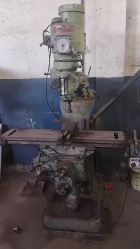 Fresadora furadeira Bridgeport ISO 30