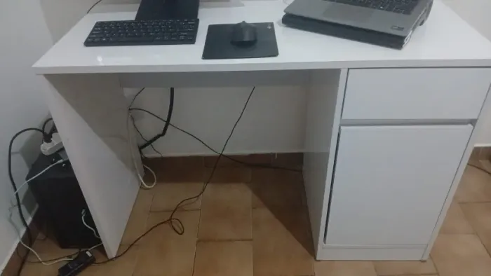 Mesa de computador e Cadeira Morada Demobile
