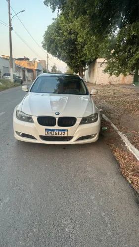 BMW 320I A 2011