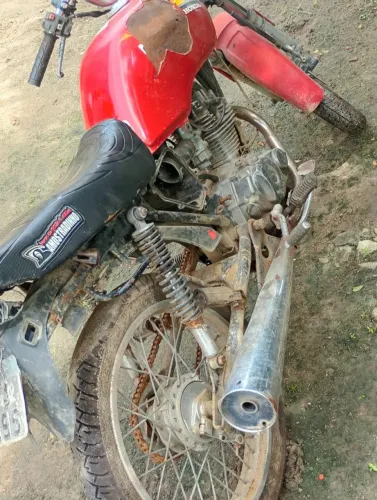 Vende-se Moto Quebrada