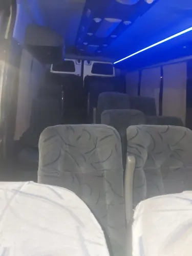 Precisa de van pro seu evento ou viagem 
