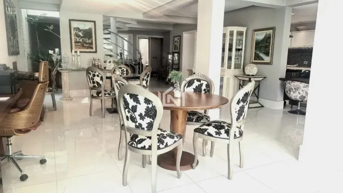 Casa à venda no condominio Vila Diva