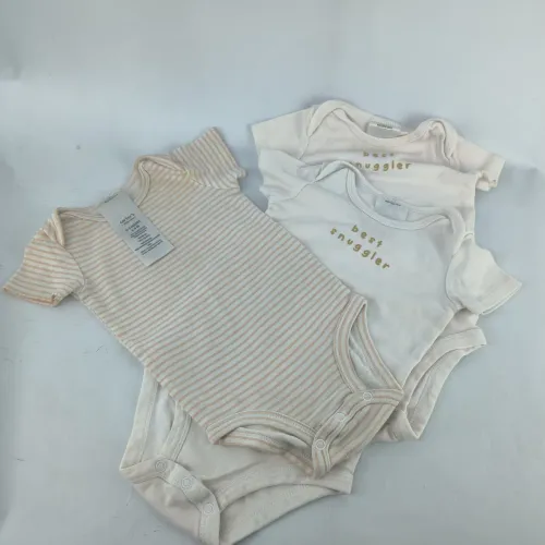 3 body Carter's menina 6 a 9 meses
