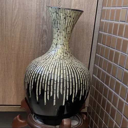 Vaso cerâmica e madrepérola