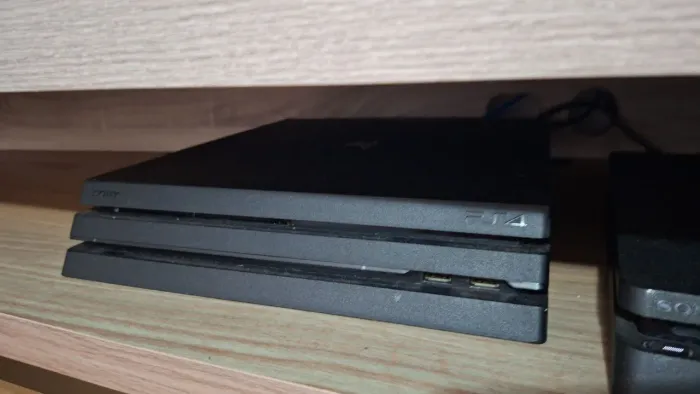 Vendo PS4 SLIM e/ou PRO