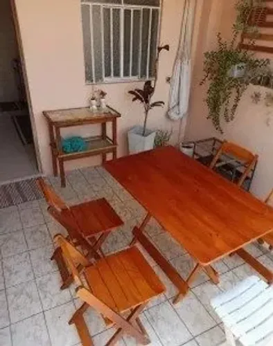 Jogo De Mesa madeira120x70 C/ 4 Cadeiras + 4 almofadas de acento
