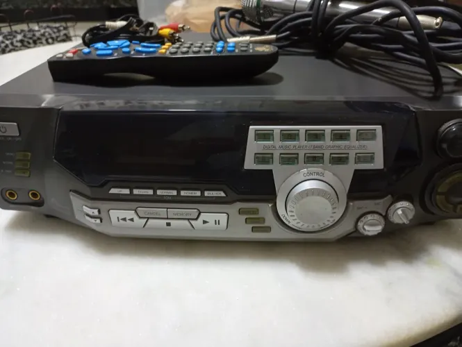 VENDO VIDEOKÊ RAF VMP 3700
