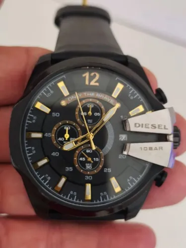Relógio Diesel Mega Chief DZ4338 Original - Black & Gold, Revisado, Seminovo.
