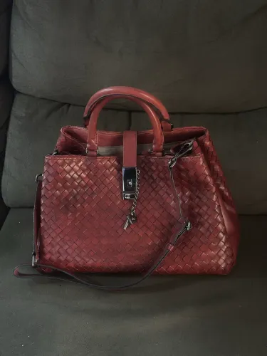 Bolsa Elisa Atheniense
