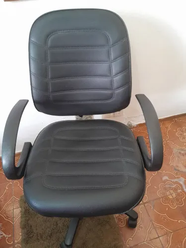 Cadeira de Escritório da marca Caderode