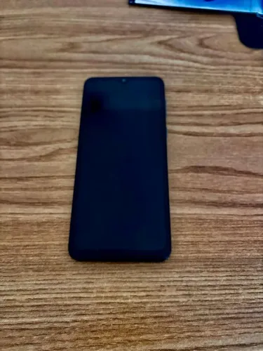 Vendo celular Motorola e 13