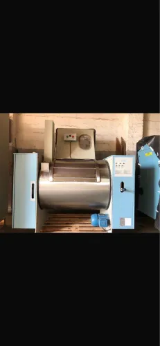Lavadora industrial capacidade 50kg marca Baumer (revidada)
