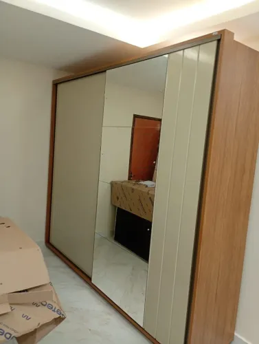Guarda Roupa Grande com portas de correr 100%MDF disponível