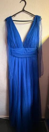 Vestido azul de festa