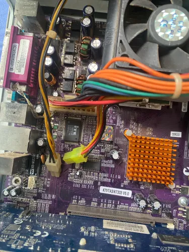 Placa mãe e componentes de PC