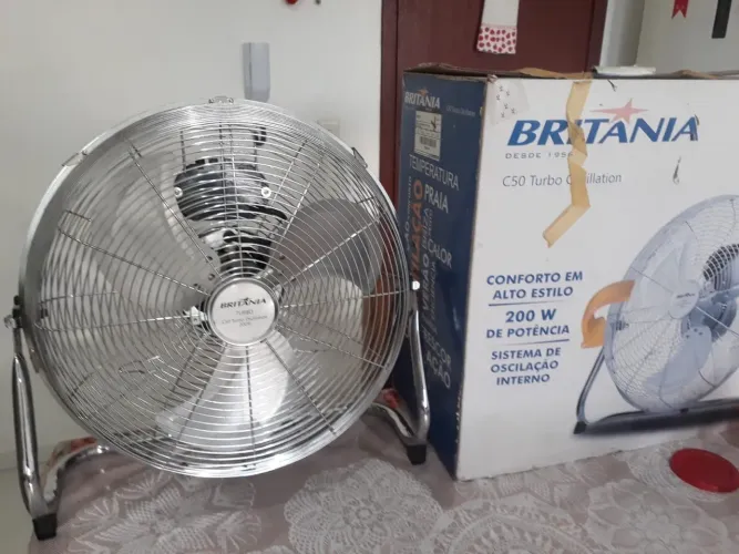 VENTILADOR BRITÂNIA C50 TURBO OSCILLATION 200W - CROMADO