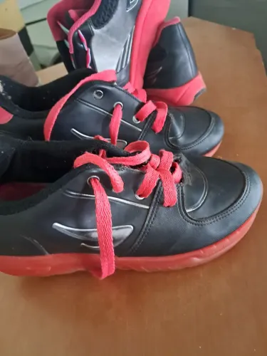 Tenis de rodinha