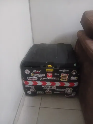 Baú icbras 140 litros. Acompanhe o suporte com duas cintas de catraca!