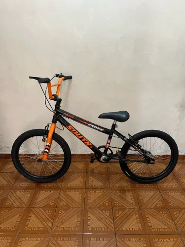 Bicicleta Aro 20 BMX