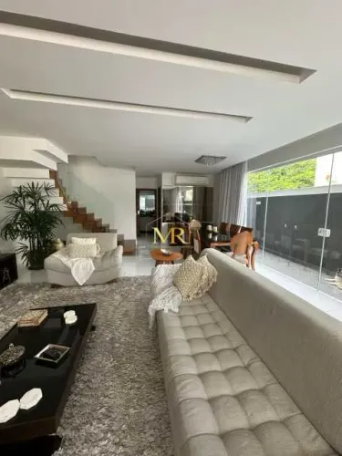 Casa em Condomínio à Venda - 4 Dormitórios (1 Suíte) - Riviera Del Sol -112 m² com Piscina