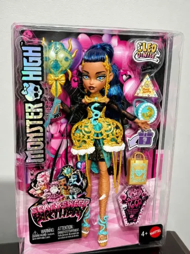 Cleo De Nile Monster High Scary Sweet Birthday (Lacrada)