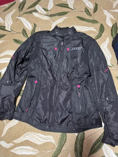 Vende-se 2 jaquetas TEXX tamanho 2xg / X11 tamanho G