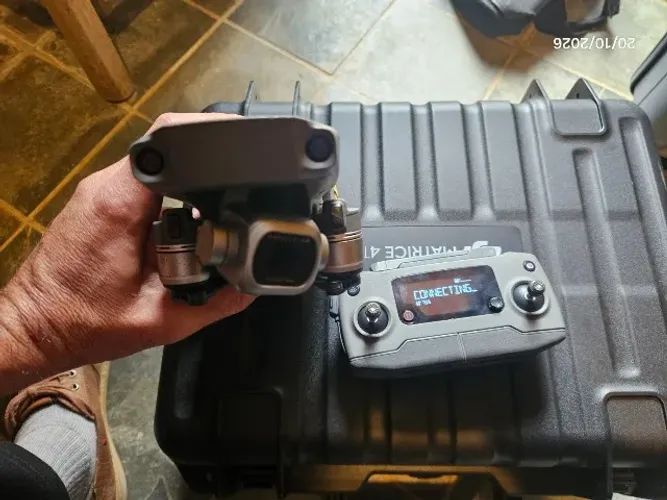 Drone Mavic 2 Pro com 3 baterias e acessorios