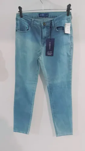 Linda calça jeans - lavagem clara - nova