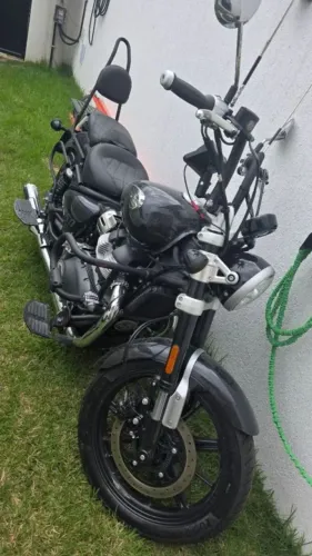 Super Meteor 650 zero e muitos acessórios
