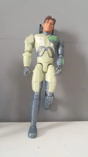 Boneco do Max Steel