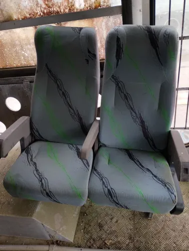 Jogo de bancos do ônibus rodoviário.