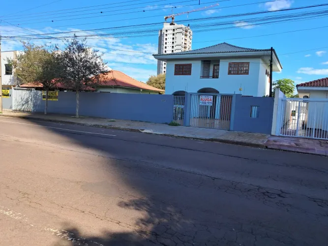 ALUGO SOBRADO- excelente localização- rua salgado filho, 1479 -Neva - com 200 m2