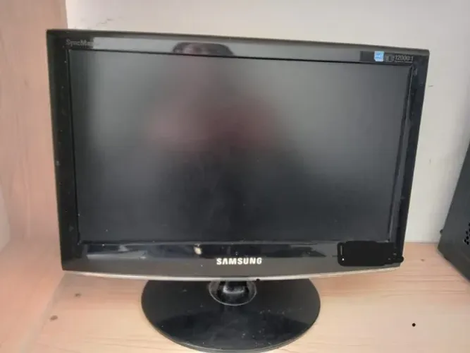 Tela computador Samsung 17" usado