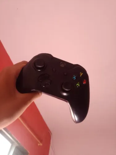 Controle xbox de one com defeito