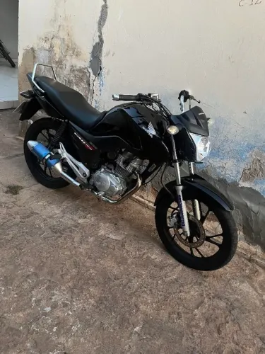 Moto a venda