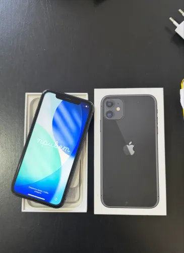 Vendo IPhone 11 128GB estado de novo