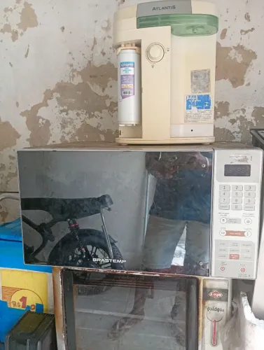 Microondas Brastemp 220 em perfeito estado de conservação, e funcionabilidade,350$ 