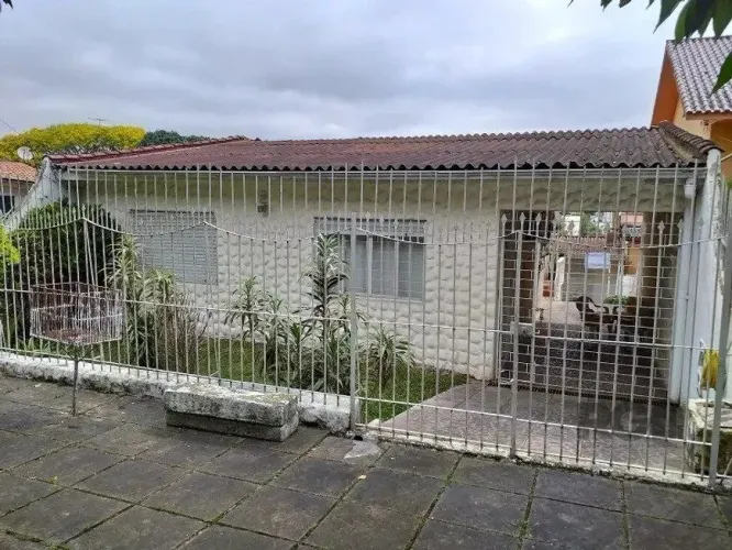 Casa 169m² - 2 dormitórios, 2 vagas no bairro Cavalhada