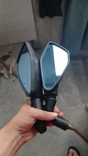 Vendo esse retrovisor 