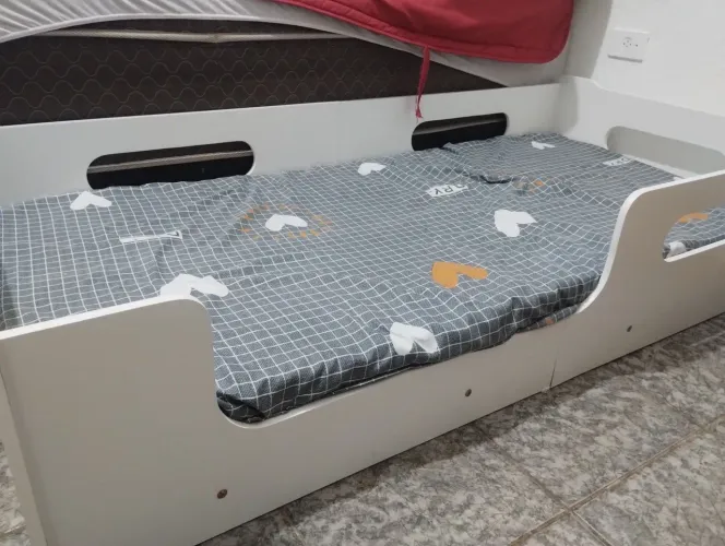Cama montessoriana infantil nova