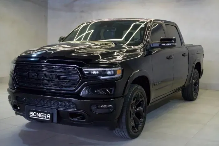 Ram 1500 Limited 5.7 CD 4X4 Aut. 2024