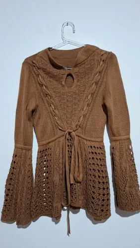 Blusa tricô com detalhes P/M
