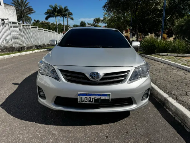Toyota Corolla XEI 2.0 Flex 16V Aut. 2013