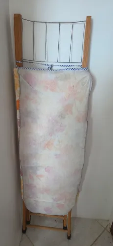 Tábua passar roupas madeira