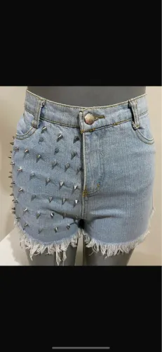Short jeans